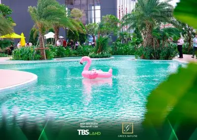 ti&ecirc;̣n ích h&ocirc;̀ bơi