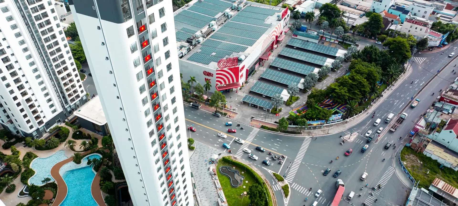 Toàn cảnh giao lộ sầm uất cạnh dự án Green Skyline Dĩ An, đối diện đại siêu thị GO! Dĩ An